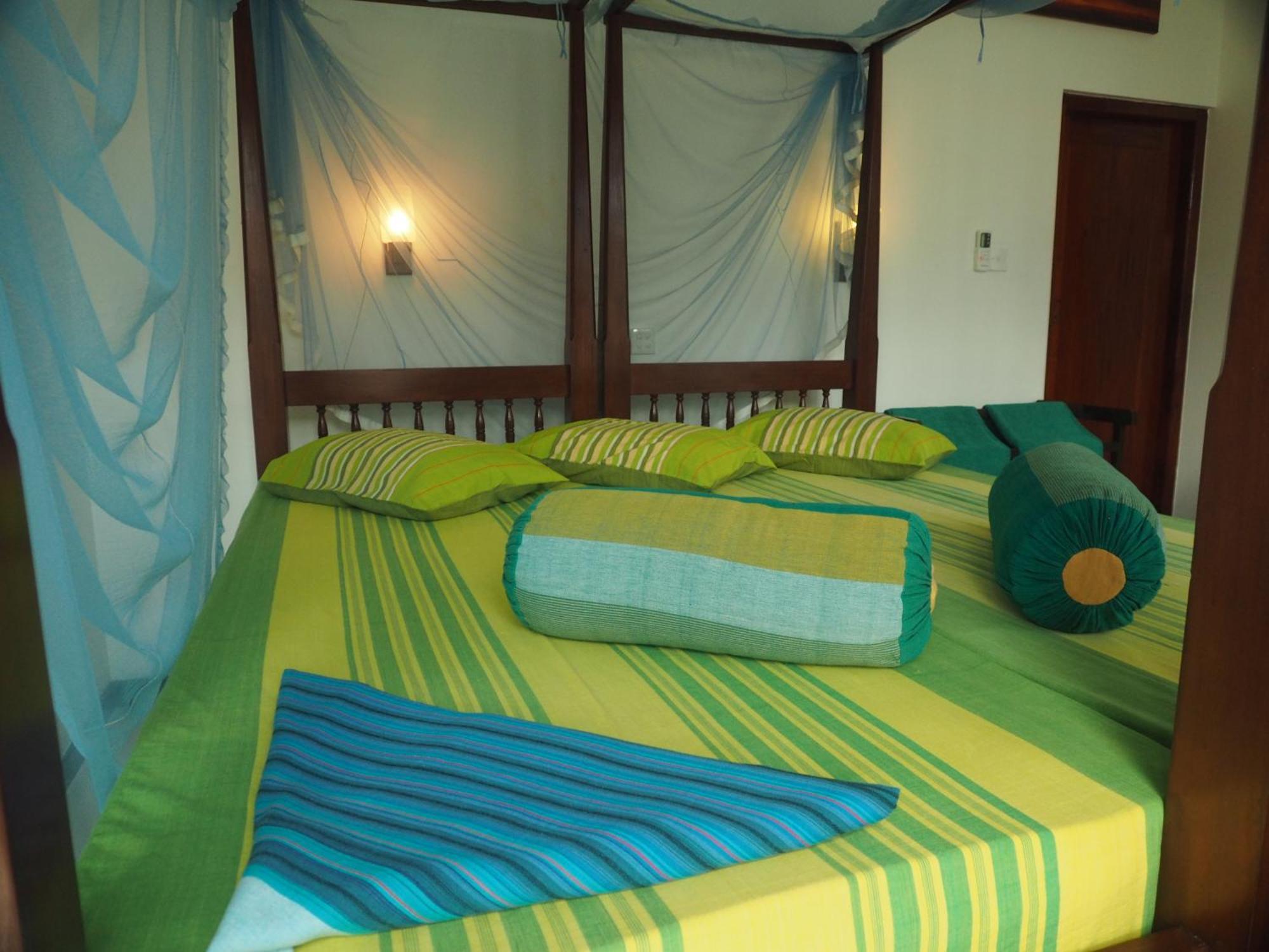 Main Reef Guest House Hikkaduwa Extérieur photo
