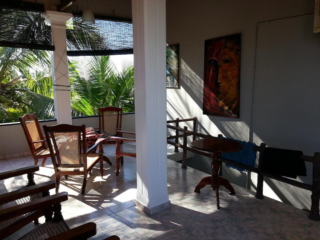 Main Reef Guest House Hikkaduwa Chambre photo