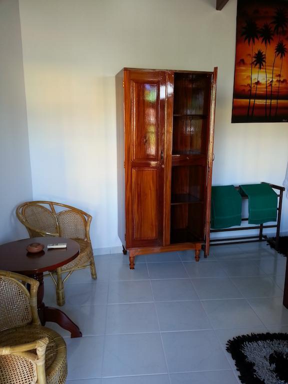 Main Reef Guest House Hikkaduwa Chambre photo