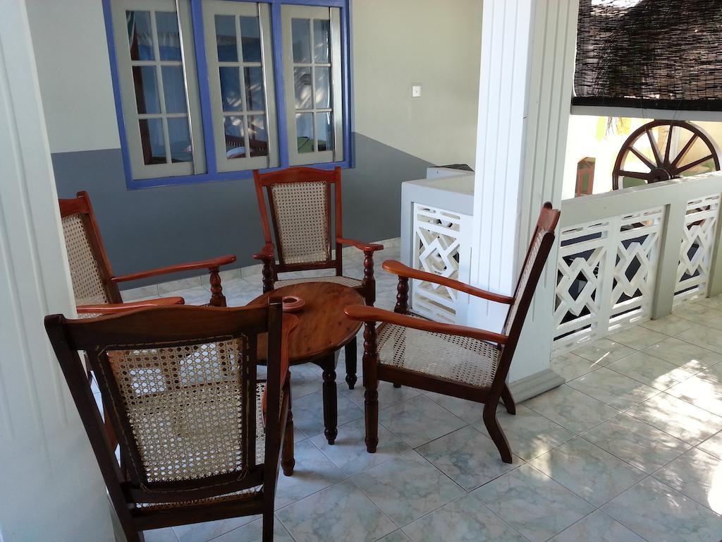Main Reef Guest House Hikkaduwa Extérieur photo