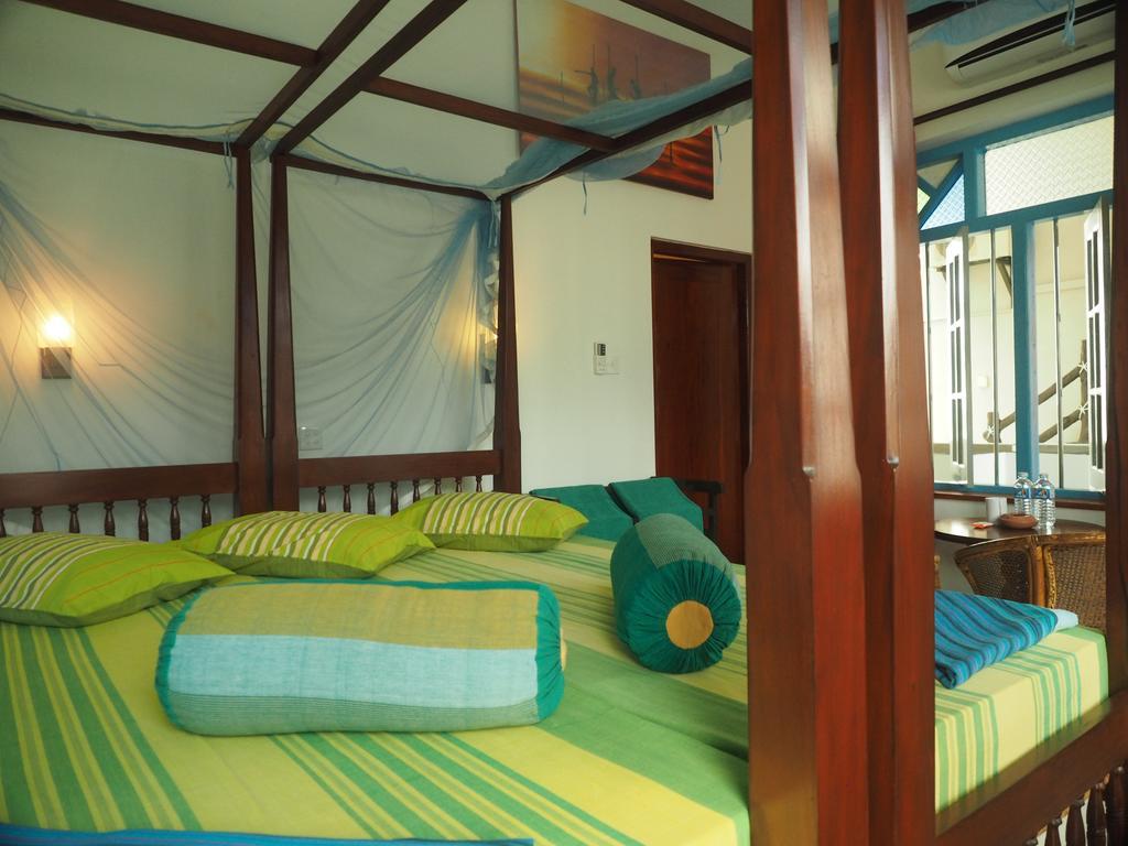 Main Reef Guest House Hikkaduwa Extérieur photo